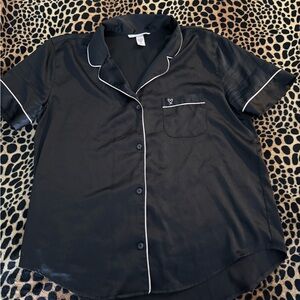 Victoria’s Secret pajama top Medium
